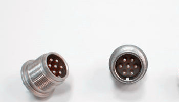 圓柱形連接器插拔注意事項(xiàng)