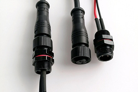 國內(nèi)電纜連接器的發(fā)展方向