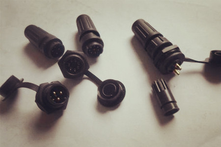 電子連接器的正確儲(chǔ)存方法