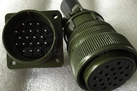 影響電子連接器插拔力的的幾個(gè)關(guān)鍵因素